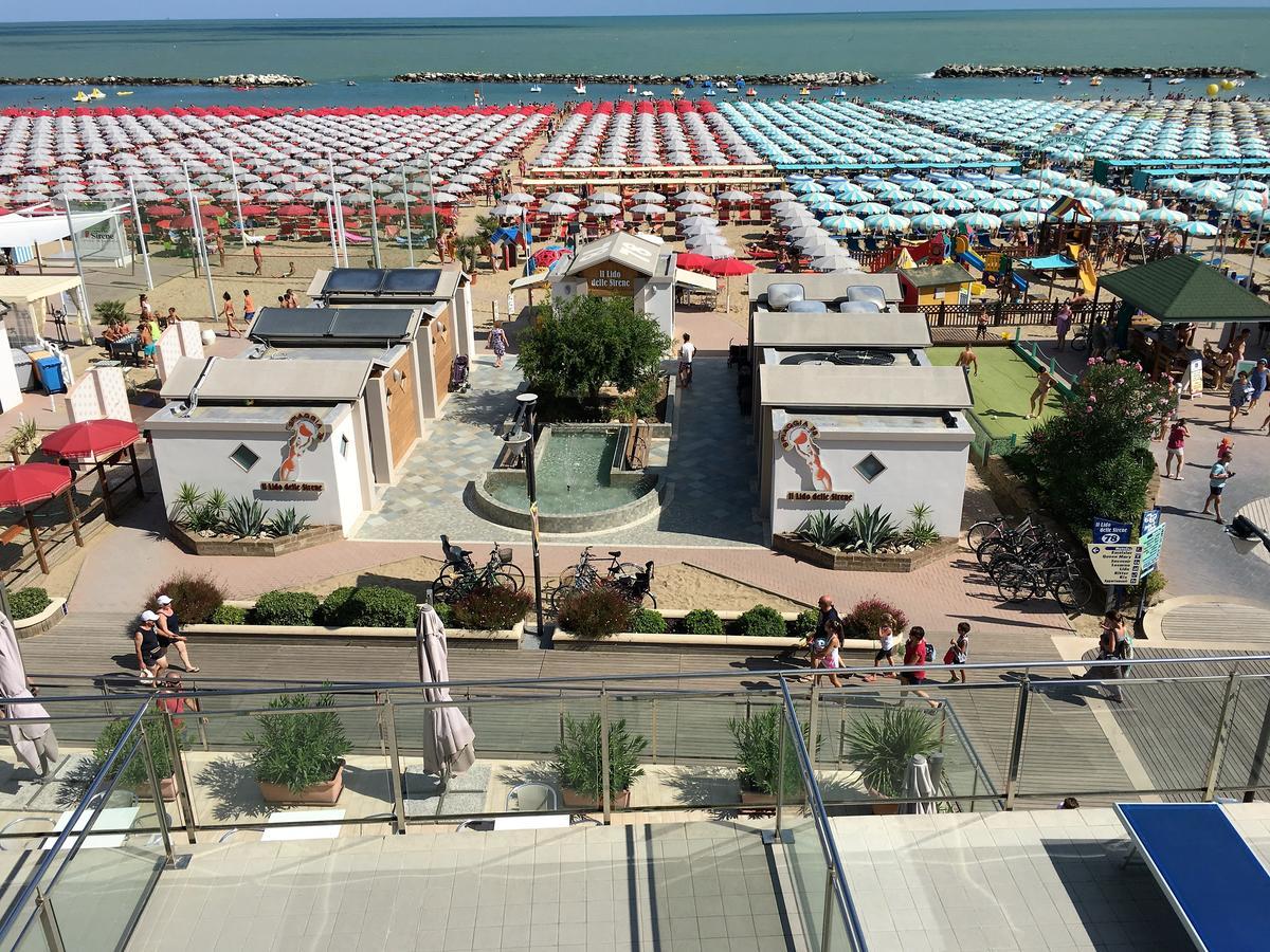 Hotel Excelsior Cattolica Esterno foto
