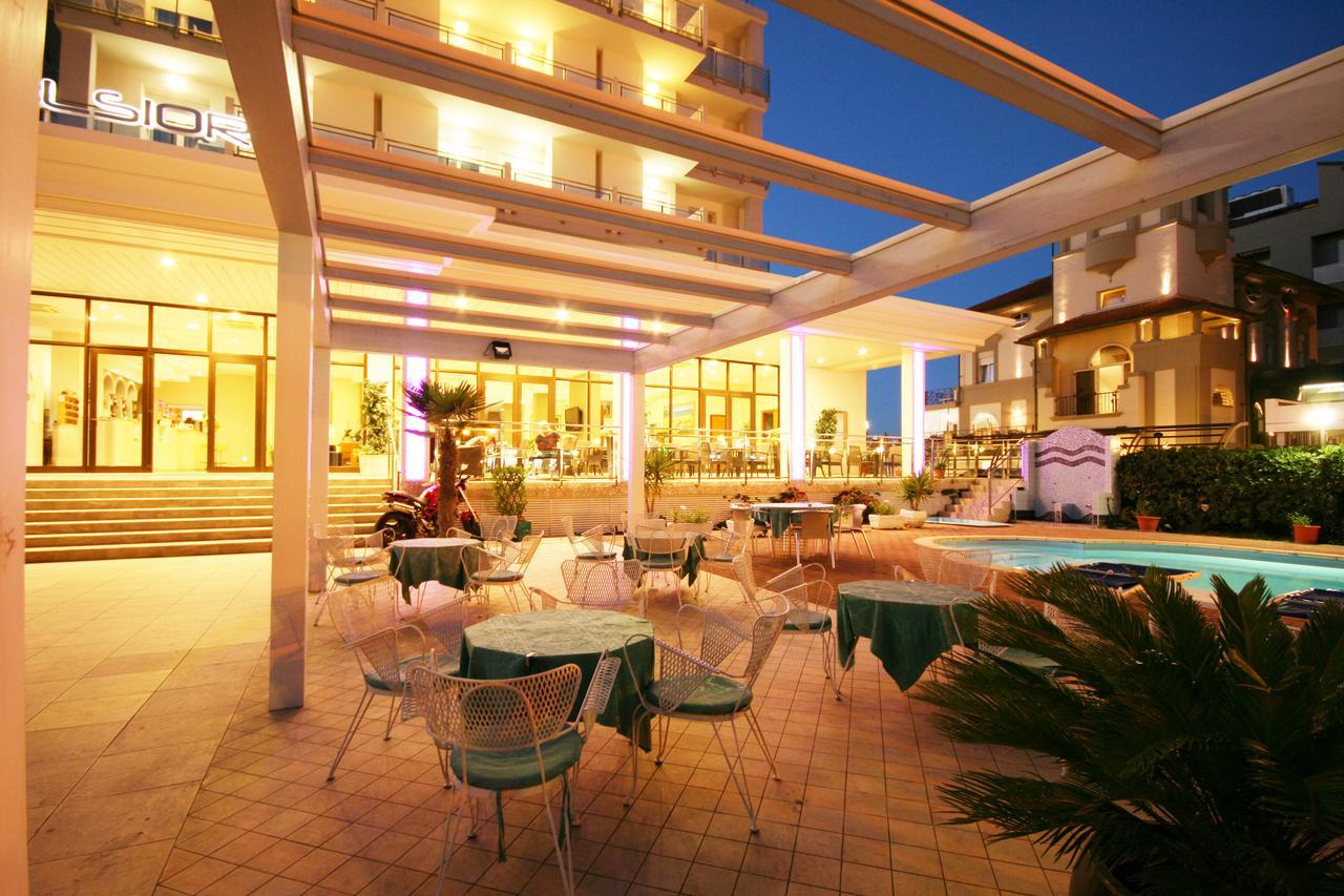 Hotel Excelsior Cattolica Esterno foto