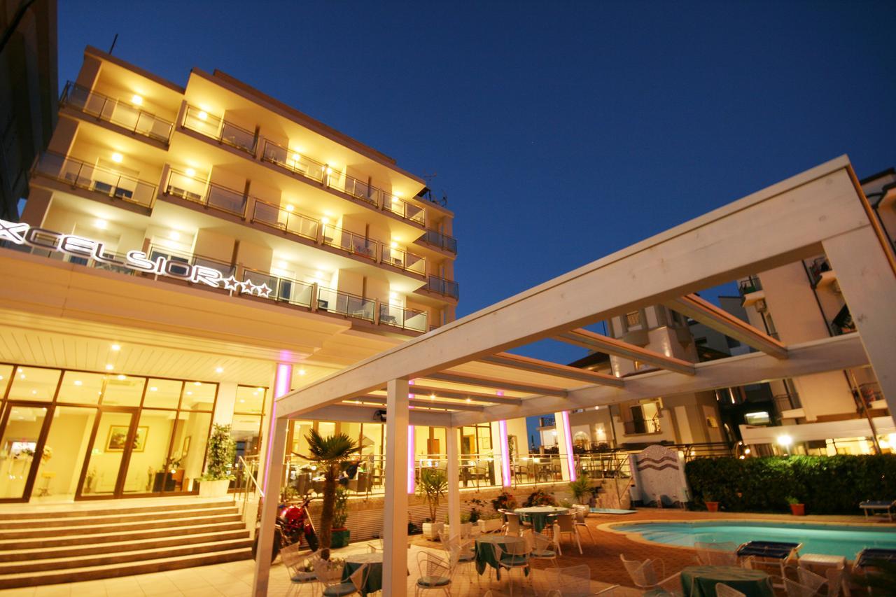 Hotel Excelsior Cattolica Esterno foto